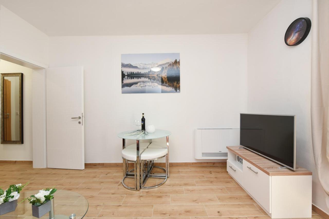 Apartments Lecija Zadar Eksteriør bilde