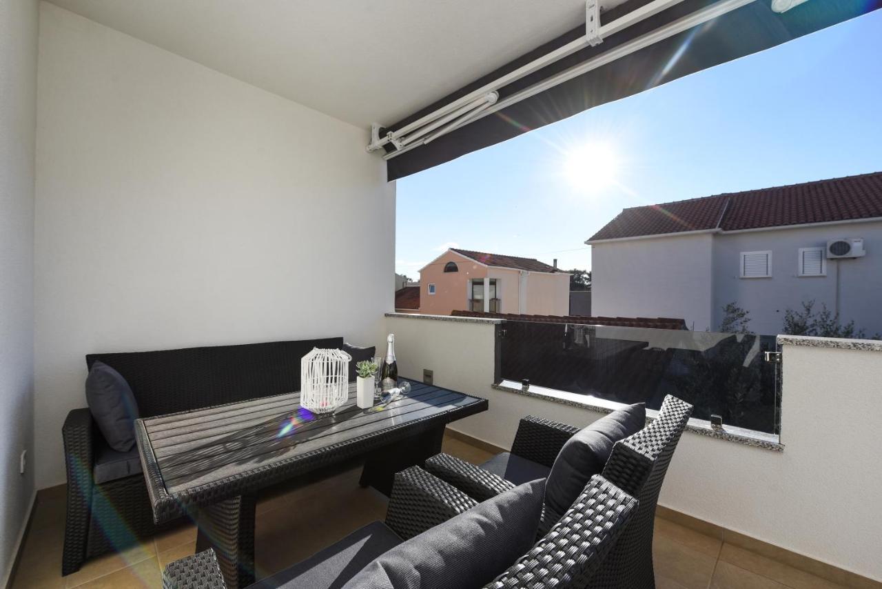 Apartments Lecija Zadar Eksteriør bilde